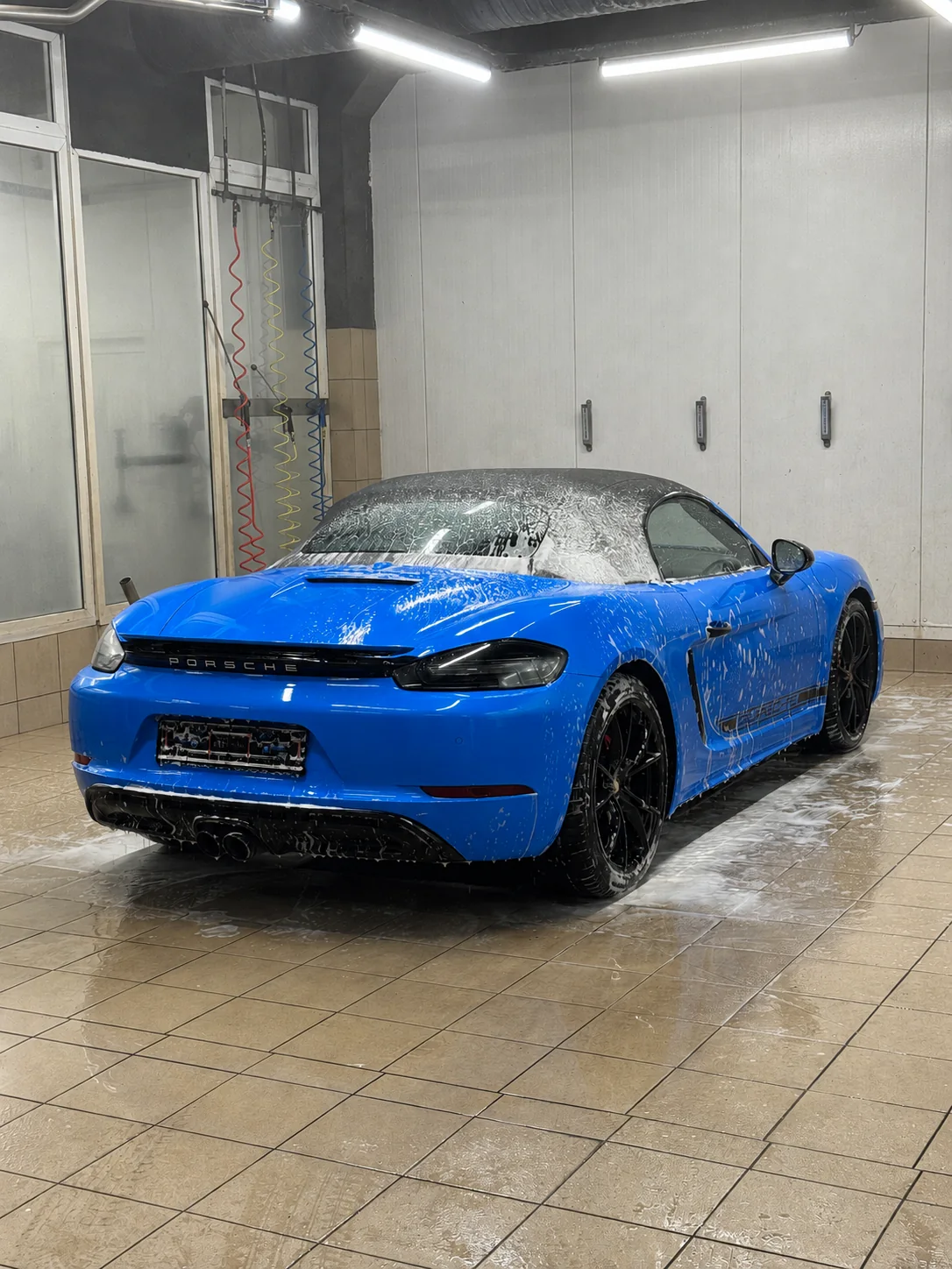 Švaros Loftas – photo from the car care centre 8