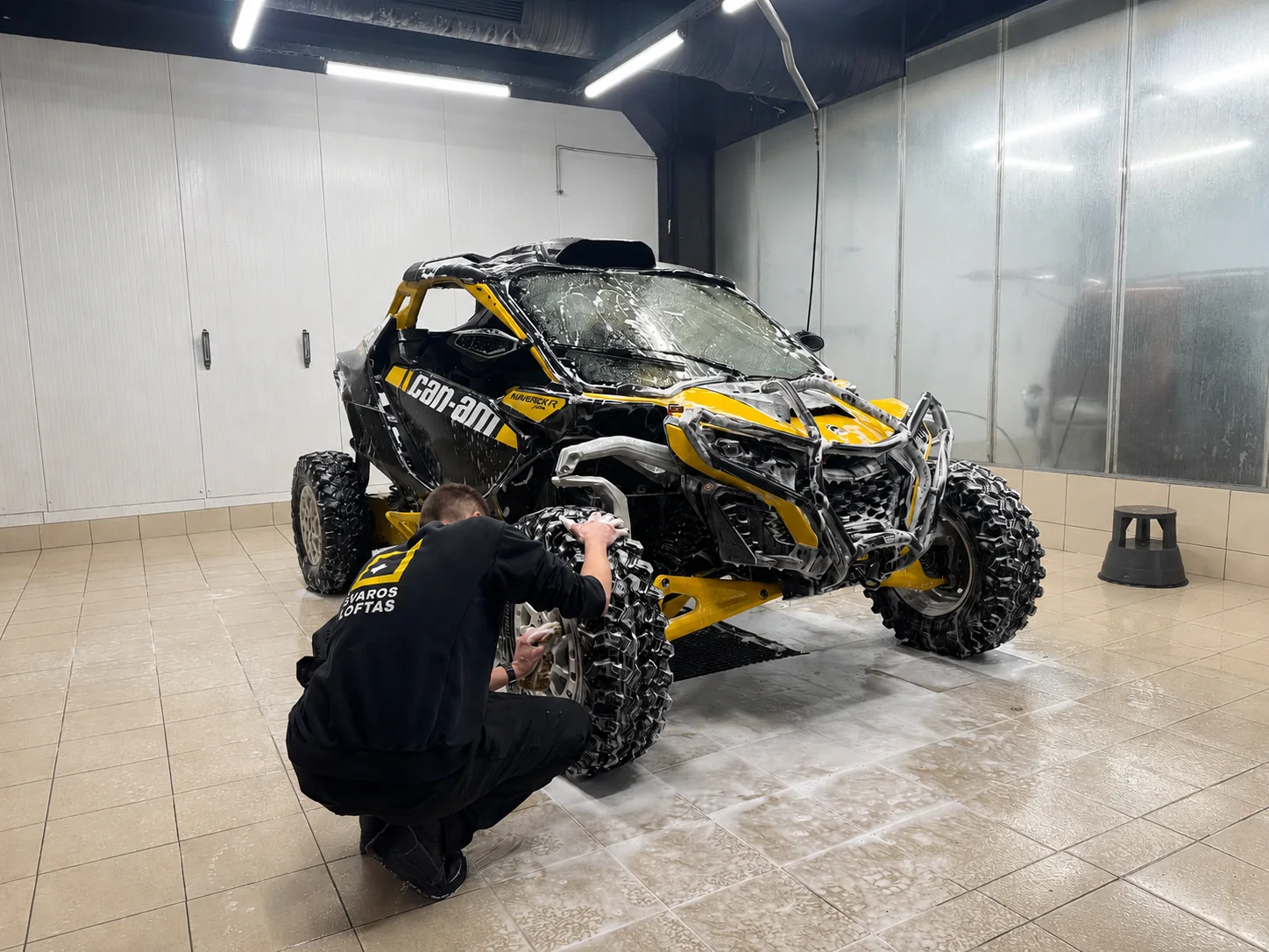 Švaros Loftas – photo from the car care centre 10