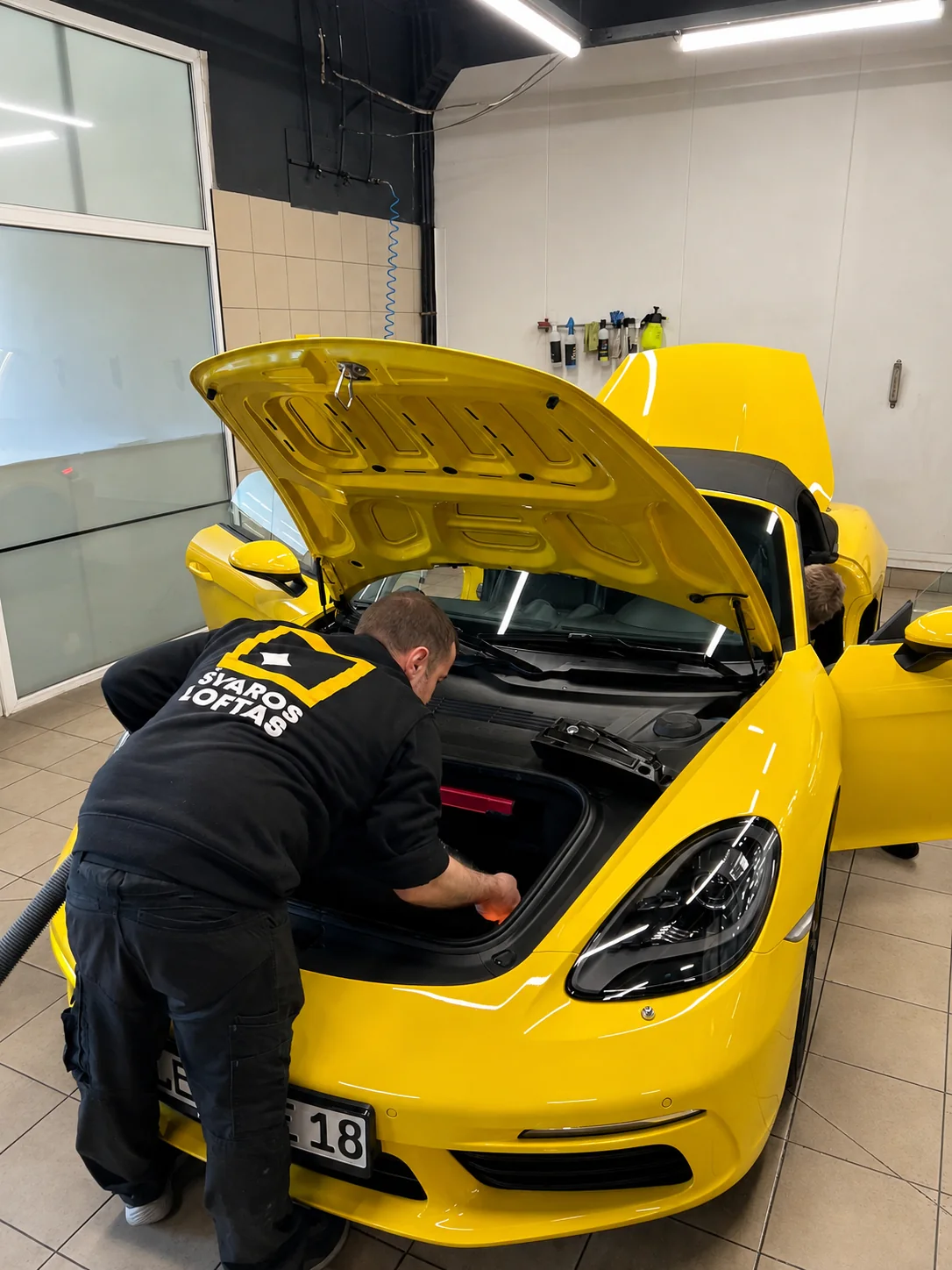 Švaros Loftas – photo from the car care centre 14